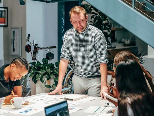 Adapting to Change: Strategies for UK Event Planning Firms in the Age of Virtual Conferences